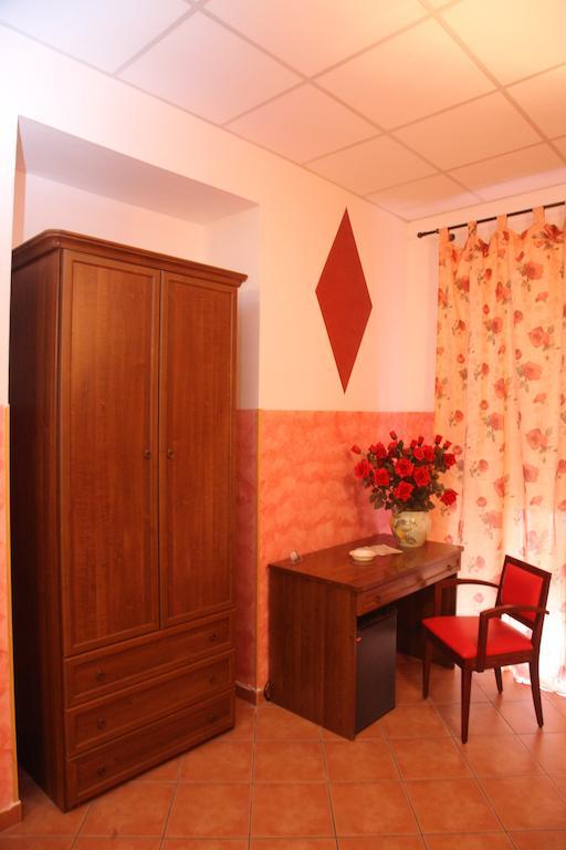 B&B Rinascente Паола Стая снимка