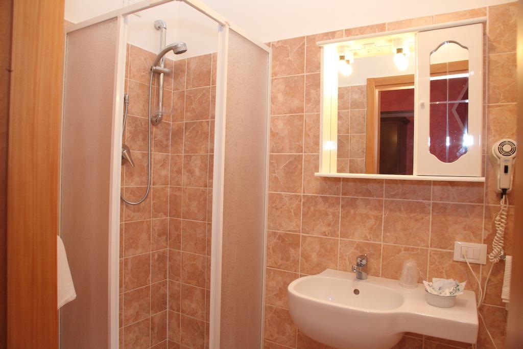 B&B Rinascente Паола Стая снимка