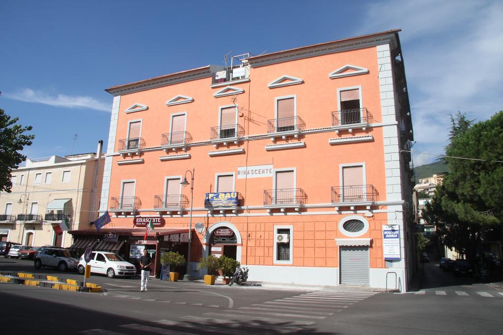 B&B Rinascente Паола Екстериор снимка